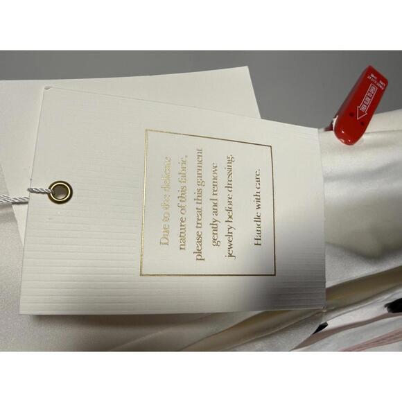 Mac Duggal One Sleeve Tuxedo Dress White Size 2 NWT - Picture 9 of 11